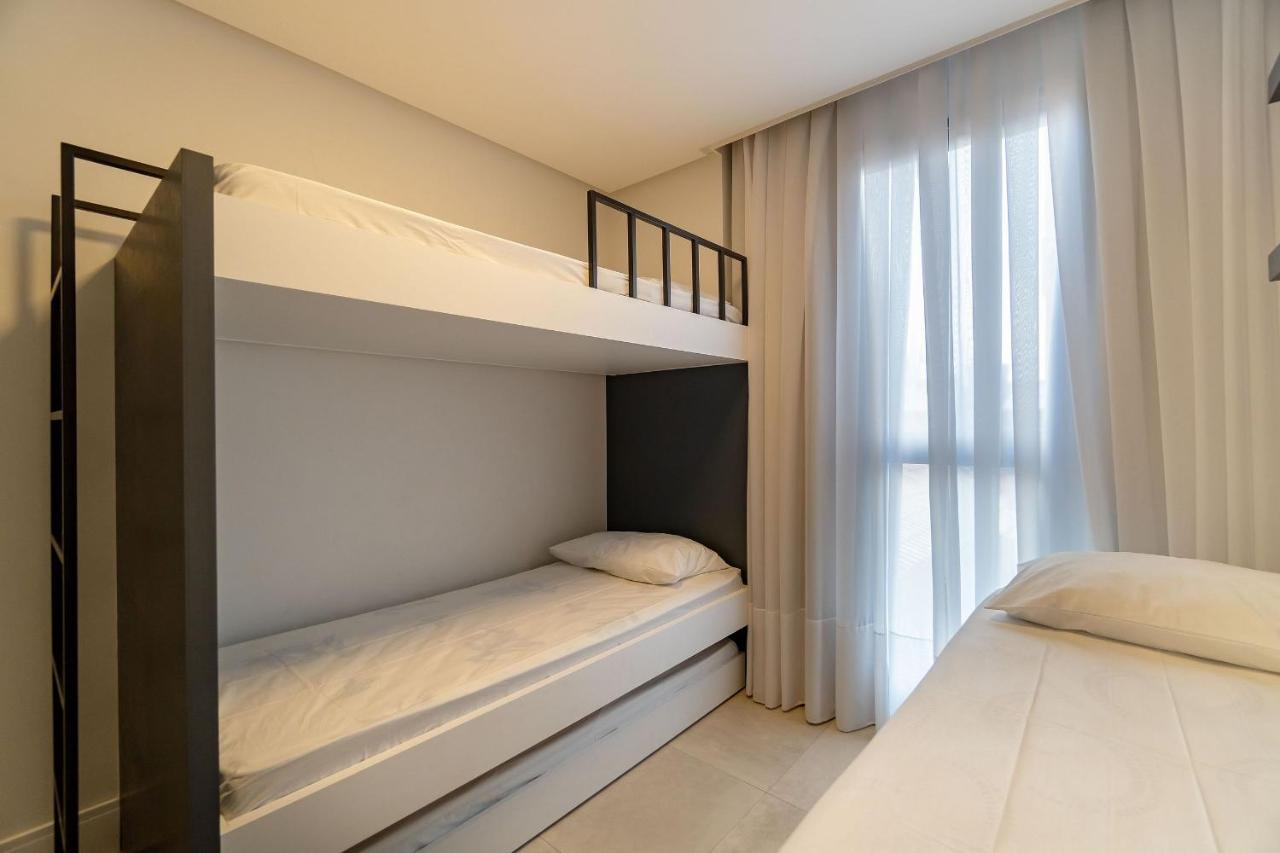 Porto Madero - Apartamento Alto Padrao Em Condo Com Piscina Bombinhas Buitenkant foto